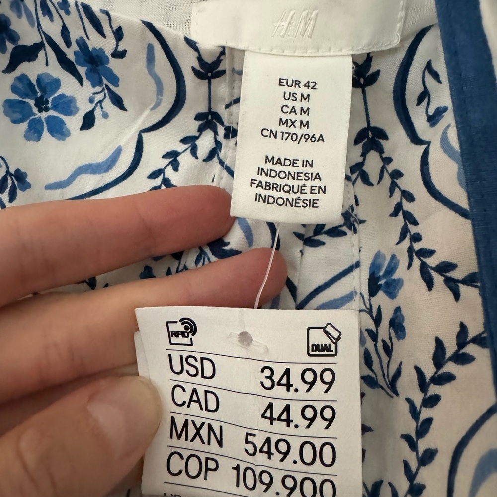 H&M Romper Blue and White Patterned Sleeveless Size Medium - Picture 8 of 9